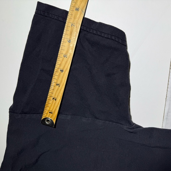 Black NFL Raiders Vintage Pirate & Swords T-Shirt Size M Raiders Graphic T-Shirt - Picture 3 of 9